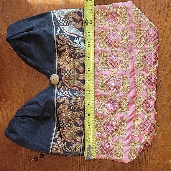 Elephant Cloth Tote - Picture 4 of 12